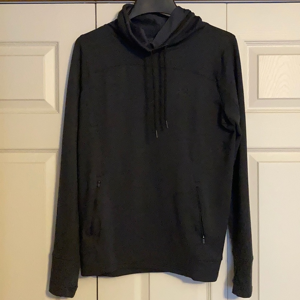 Under Armour Sweatshirt